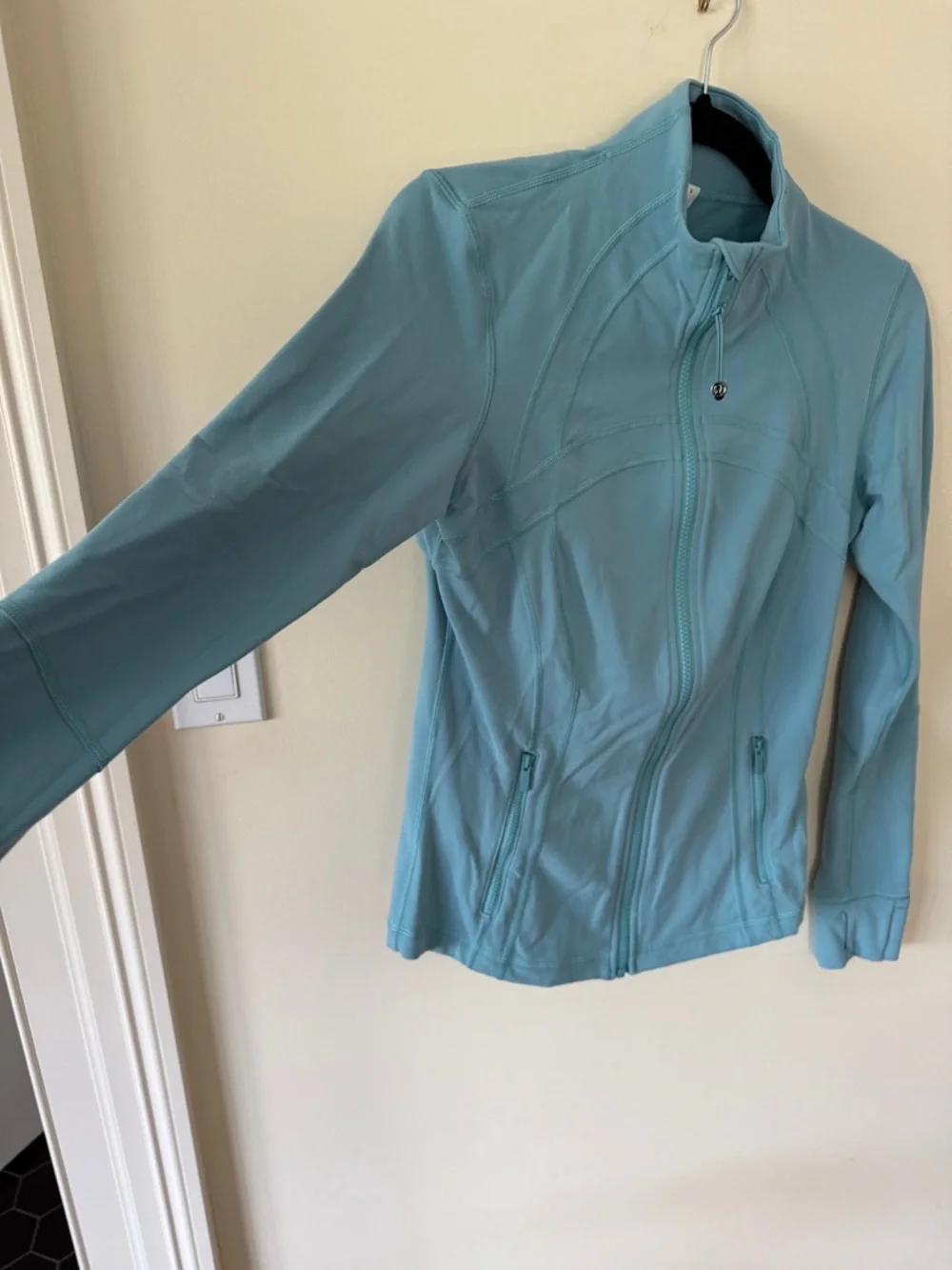 lululemon athletica Sky Blue Full-Zip Define Jacket - Picture 4 of 6